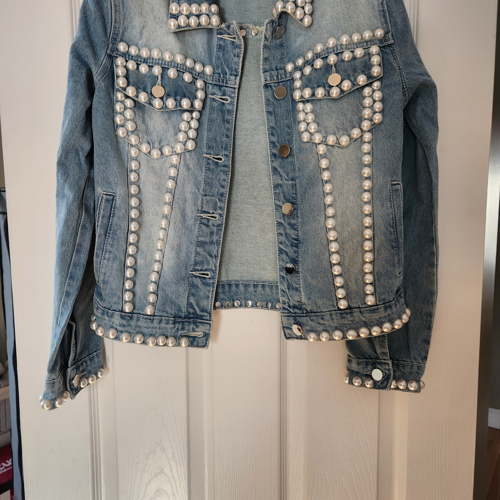 NWT Boston Proper Pearl Embellished Denim Jacket - Picture 4 of 8